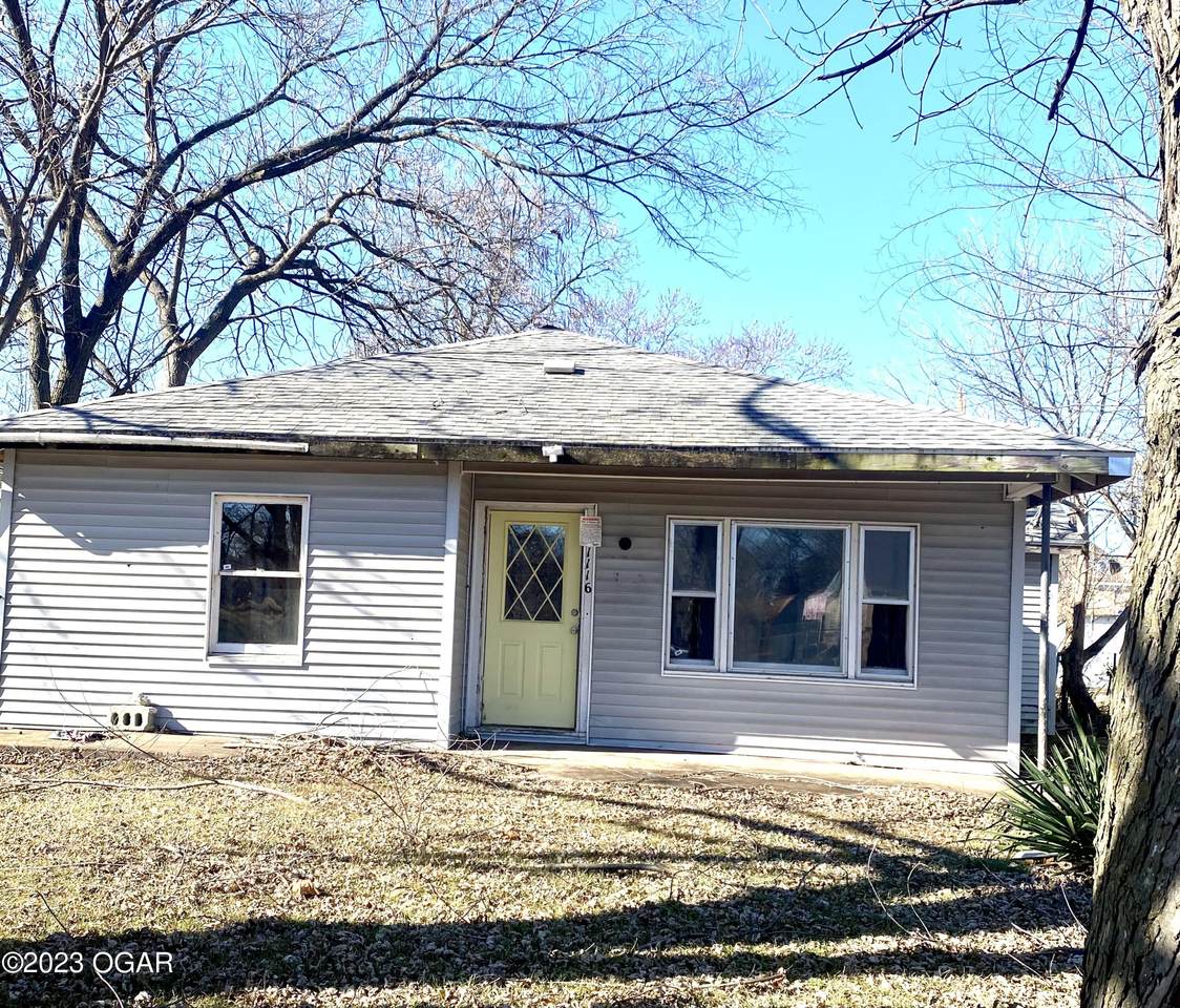 1116 Jackson Avenue - Photo 1