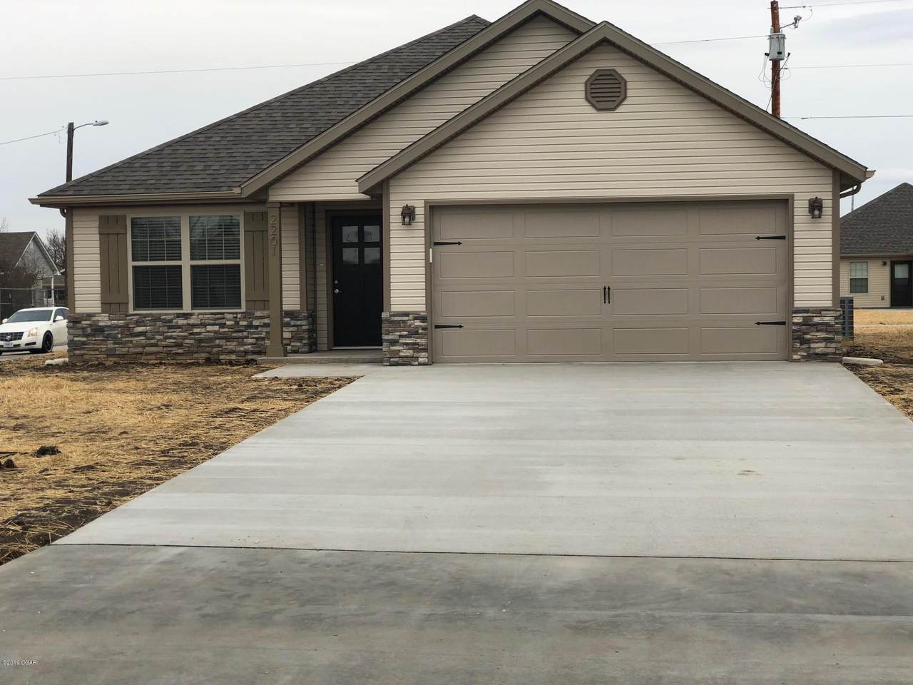 2201 Pearl Avenue - Photo 1