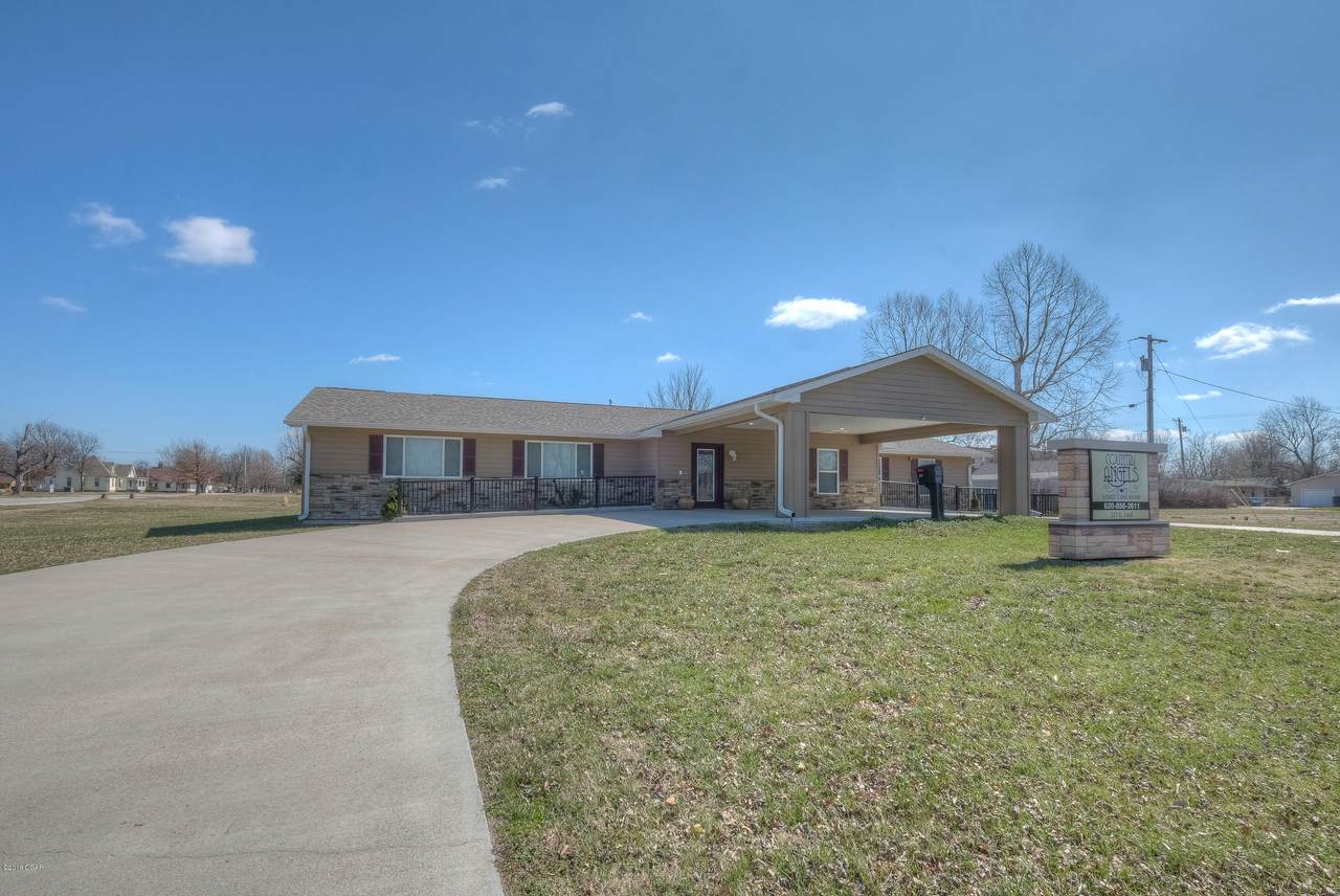 217 14th Street - Photo 1