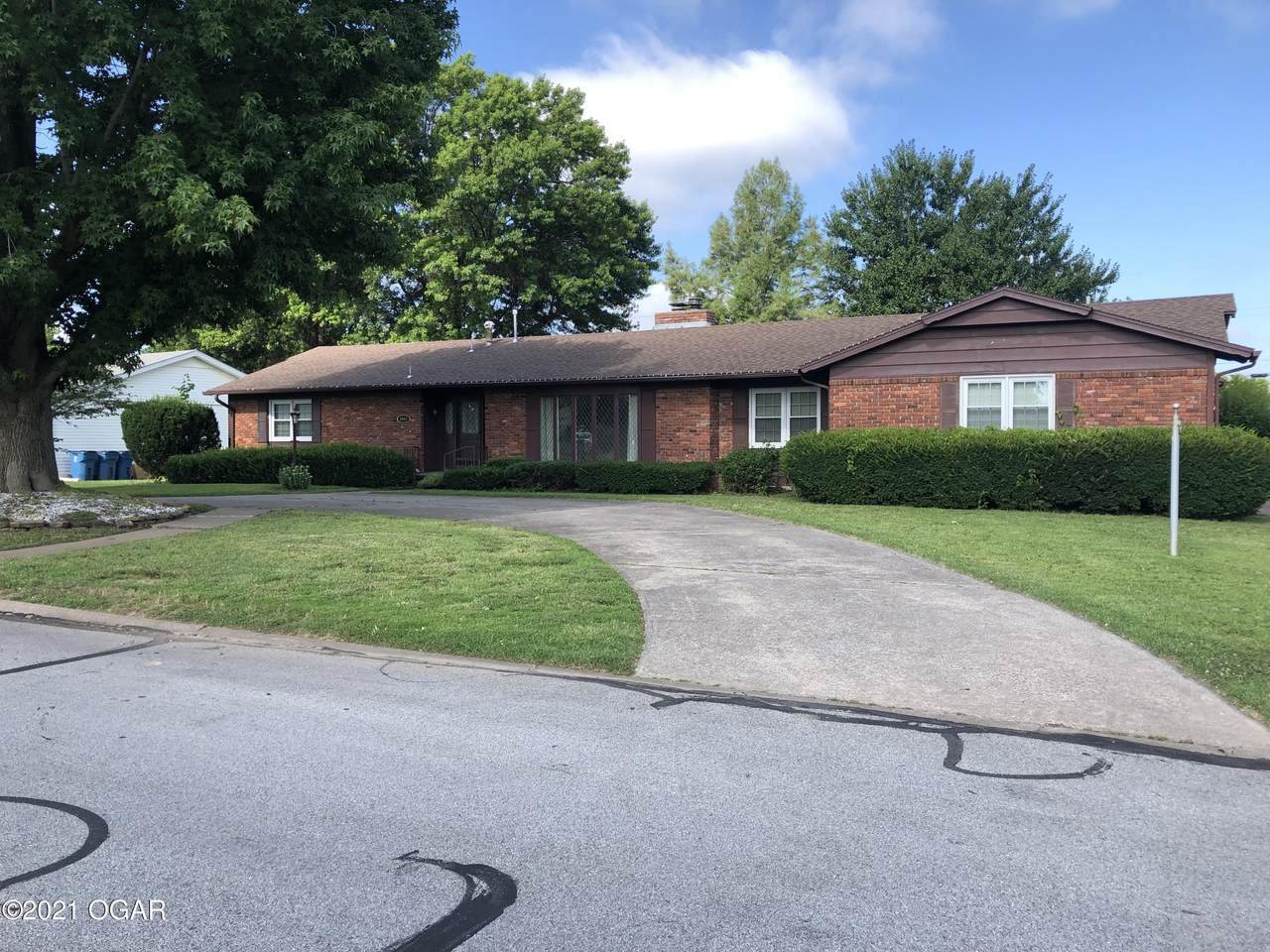 2802 Illinois Avenue - Photo 1