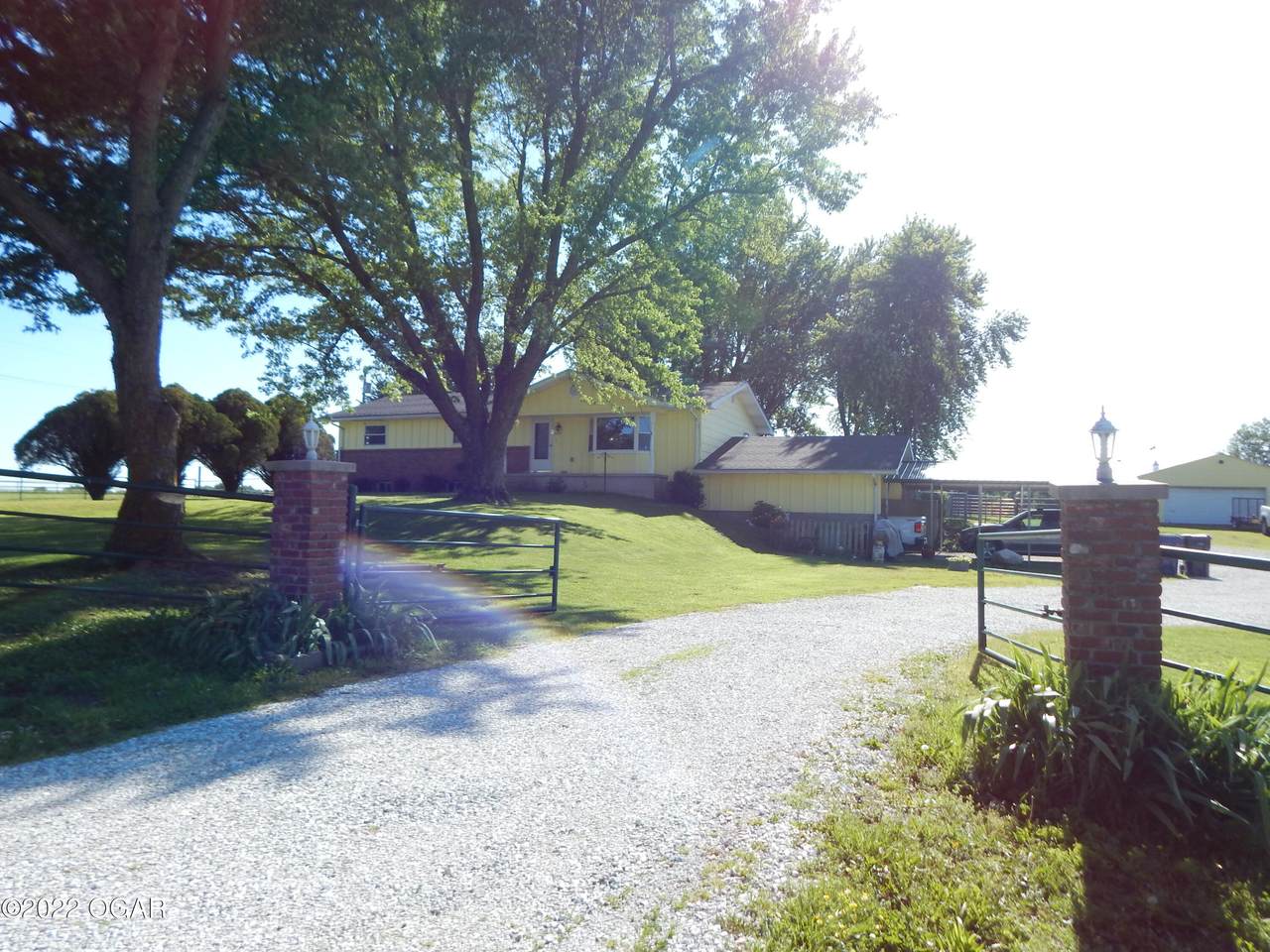 1562 Central City Road - Photo 1