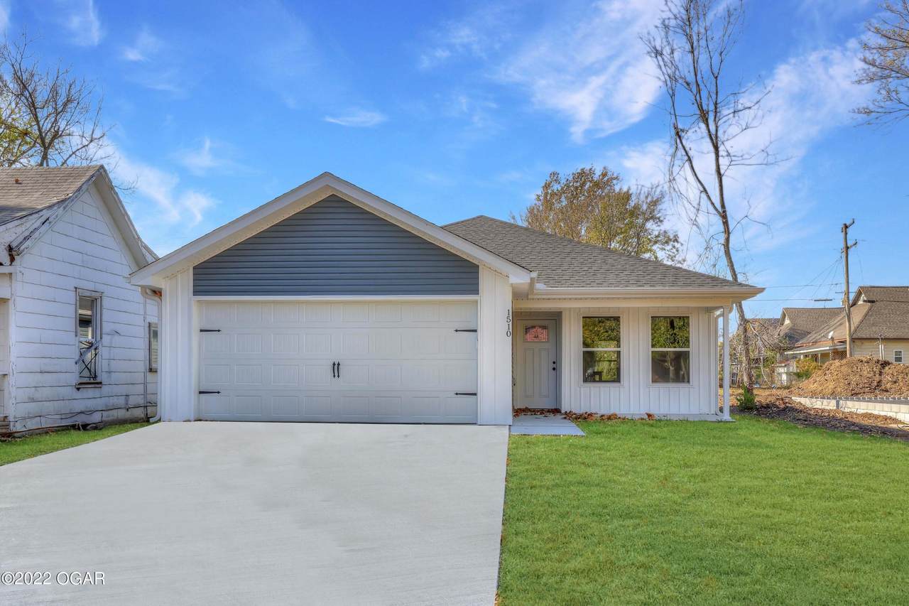 1510 Sergeant Avenue - Photo 1