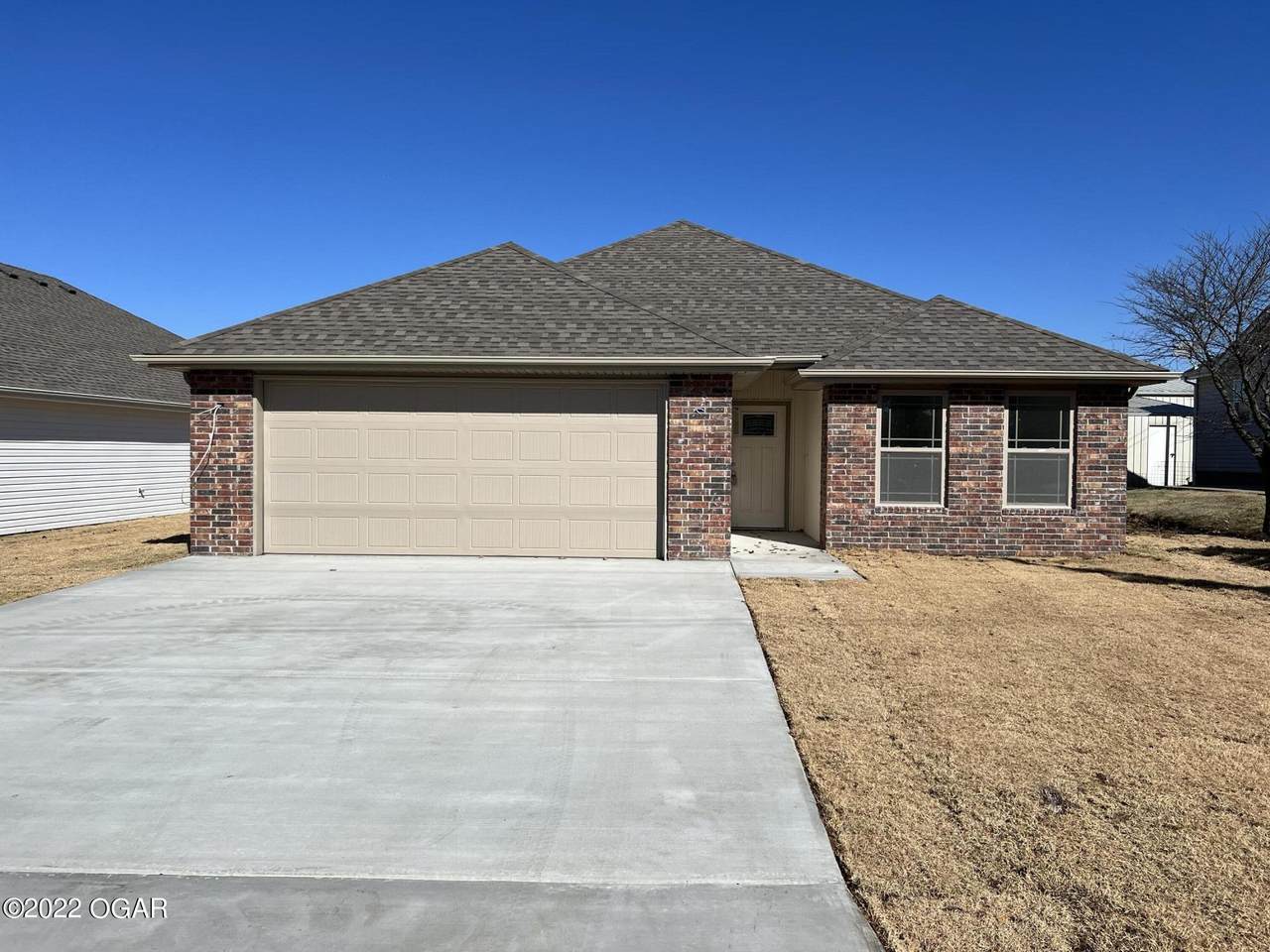 411 Azalea Street - Photo 1