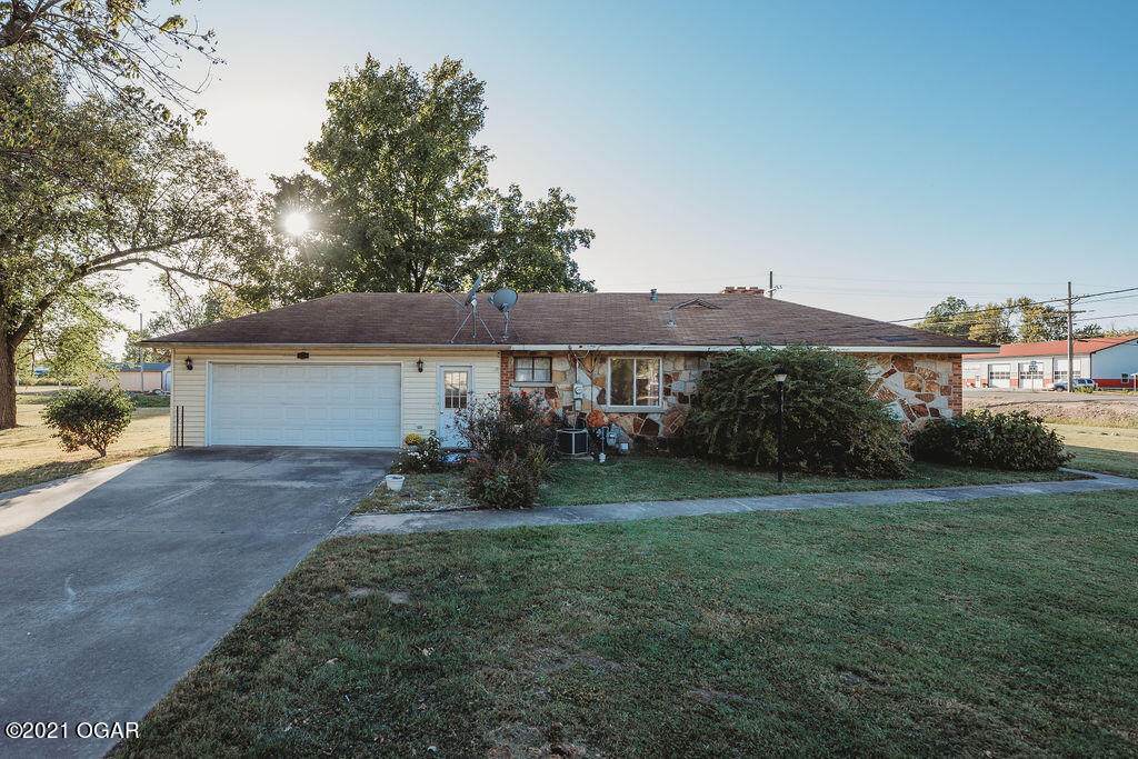 1201 College Street - Photo 1