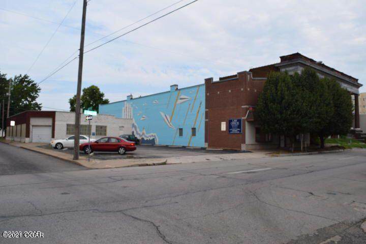 418 & 424 Wall Street - Photo 1