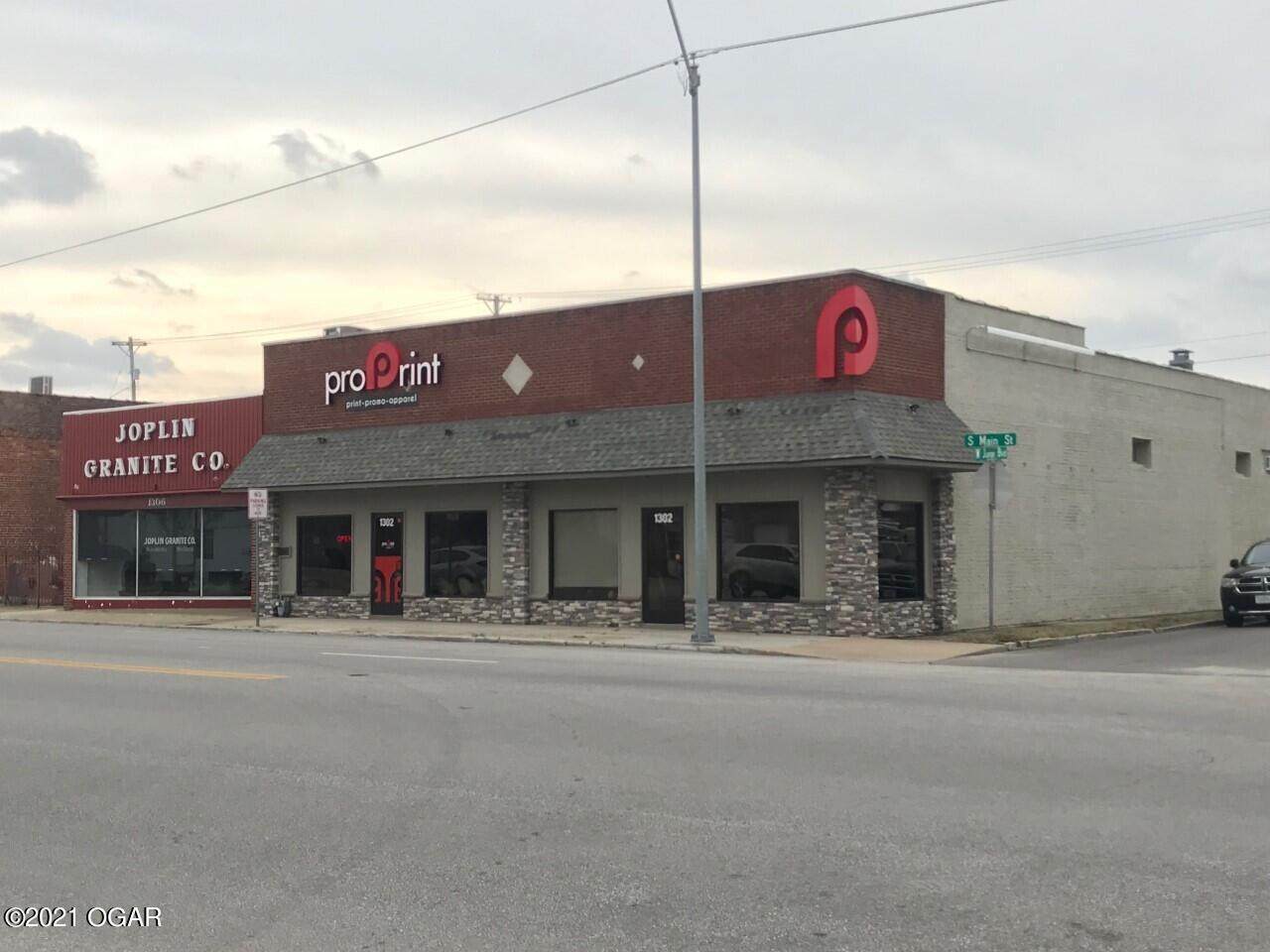 1302 Main Street - Photo 1