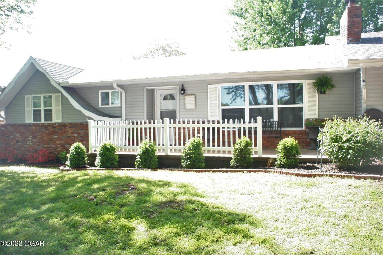 1007 Skyline Drive - Photo 1