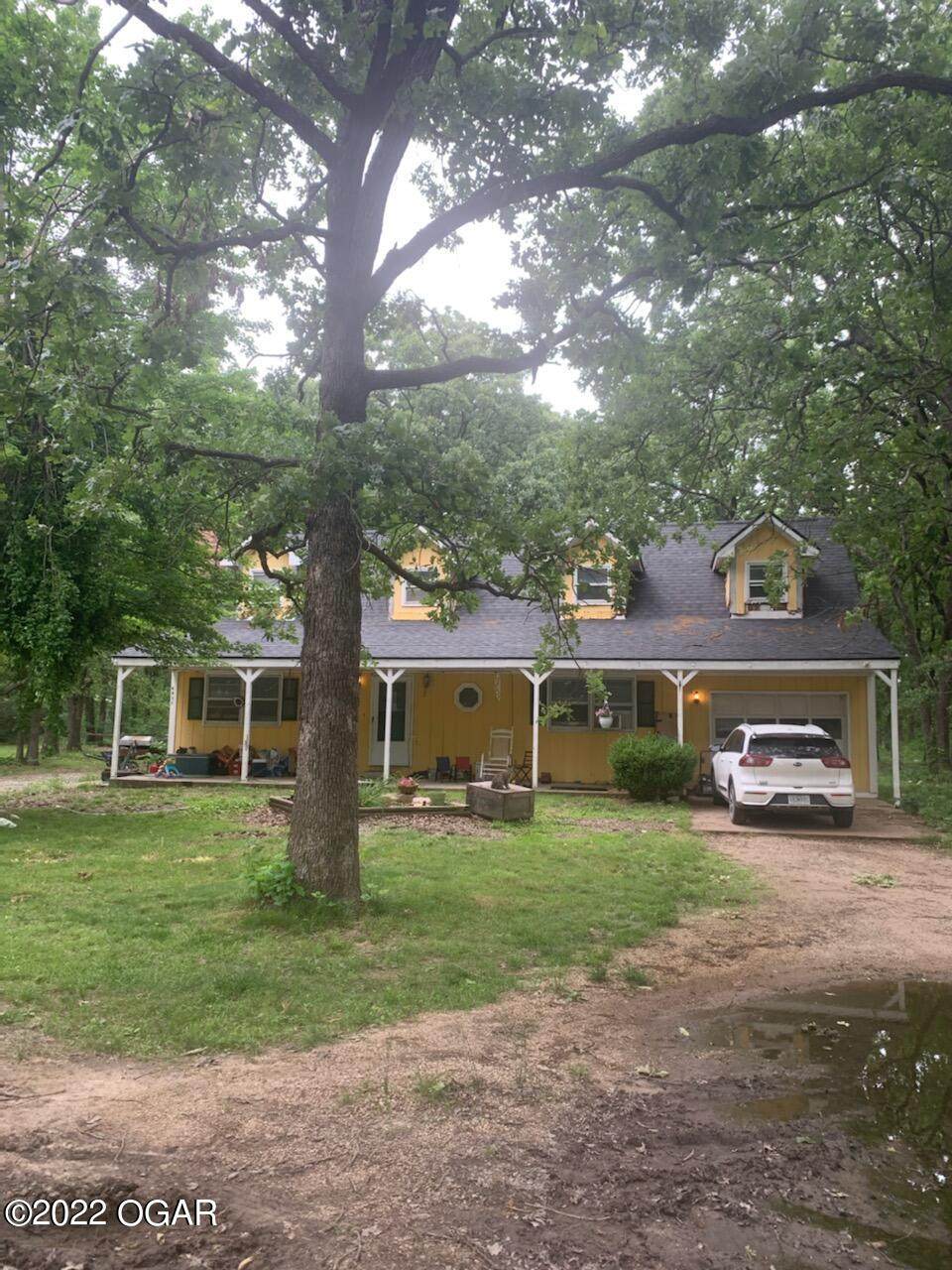 4931 Fountain Rd - Photo 1