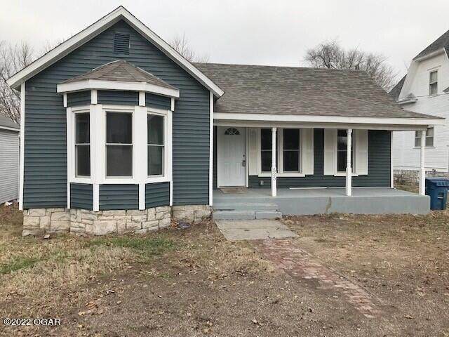 525 Walnut Street - Photo 1