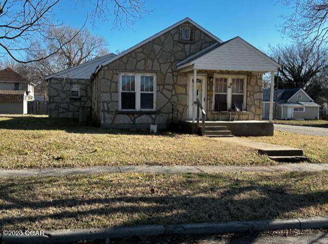 831 Murphy Avenue - Photo 1