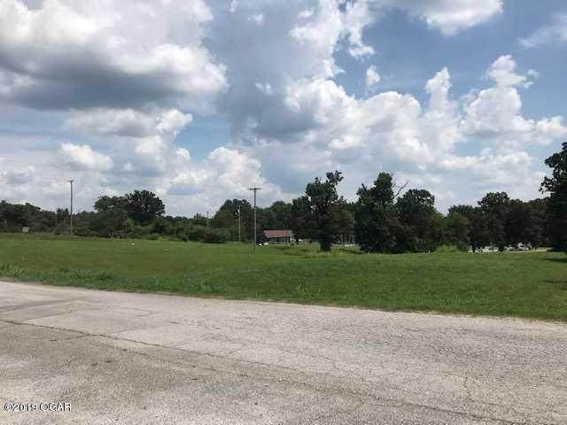 1709 Warren Drive - Photo 1