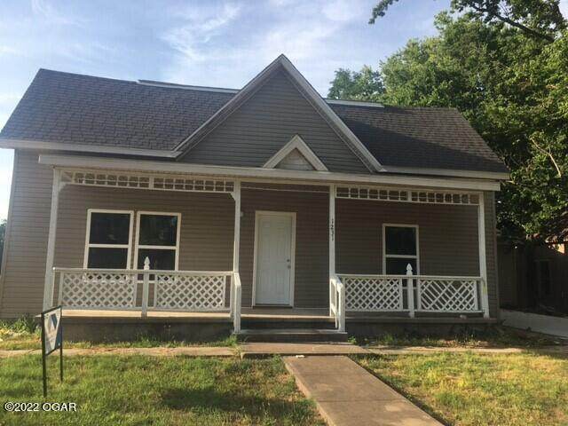 1231 Nelson Street - Photo 1