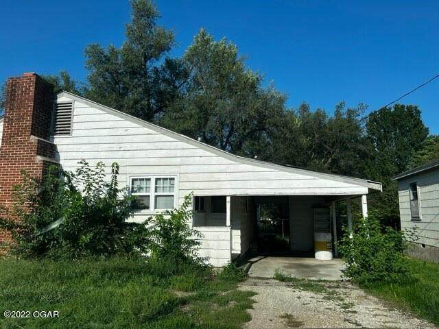 418 Monroe Avenue - Photo 1