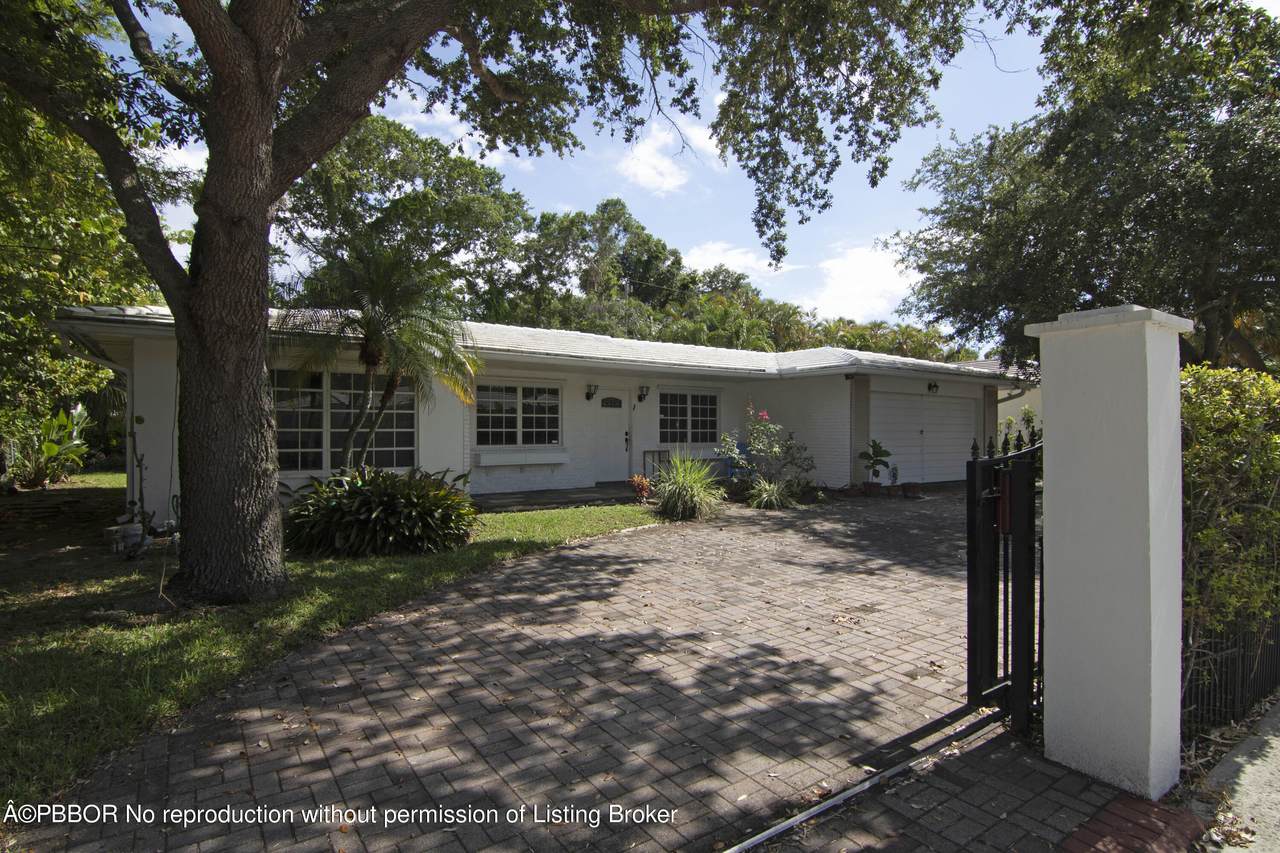 208 34th Street - Photo 1