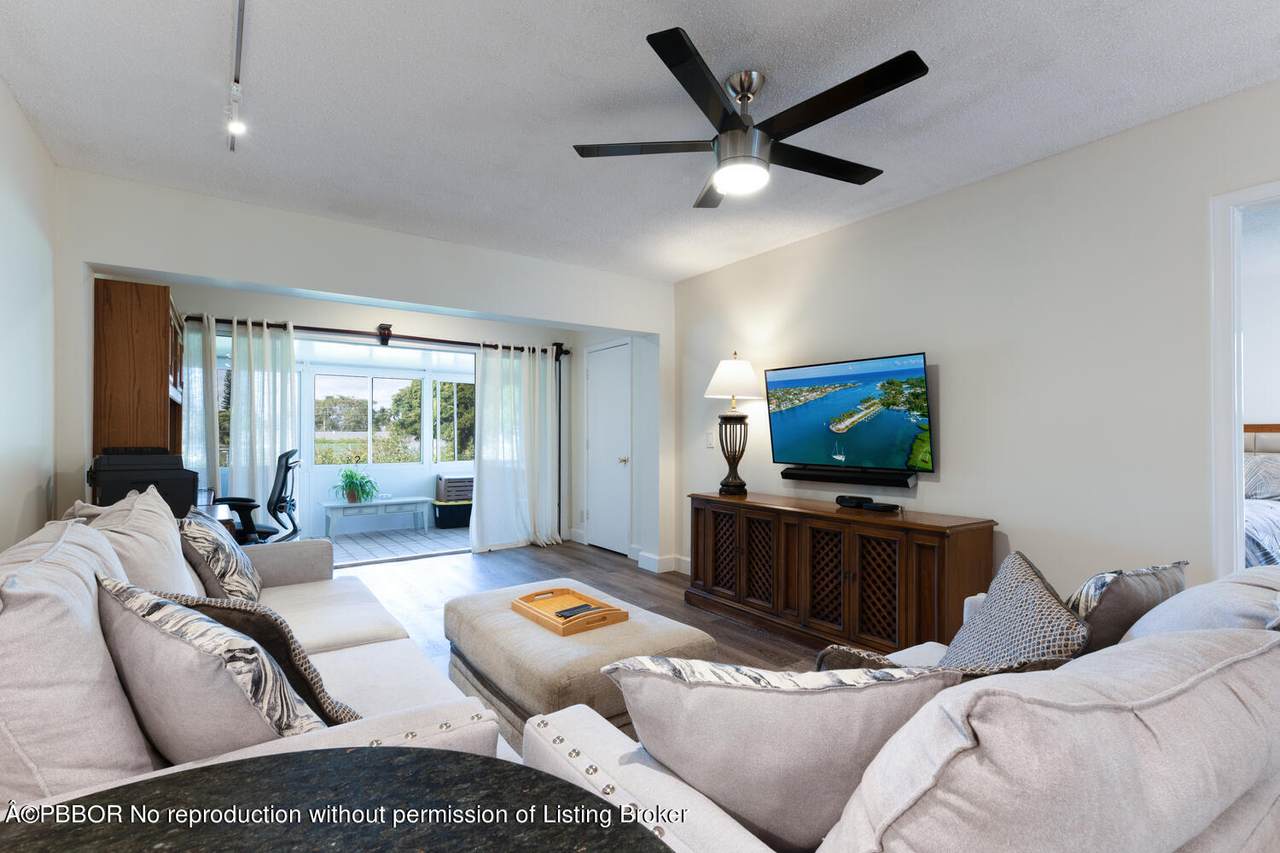 1111 Cactus Terrace - Photo 1