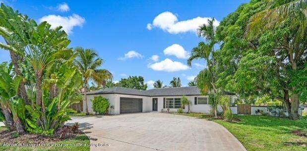 1813 Arlington Drive - Photo 1