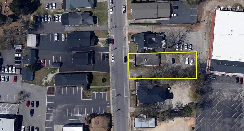 138 Centre St - Photo 1