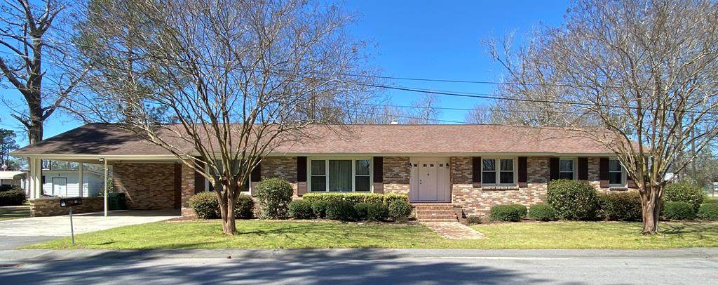 450 Magnolia St - Photo 1