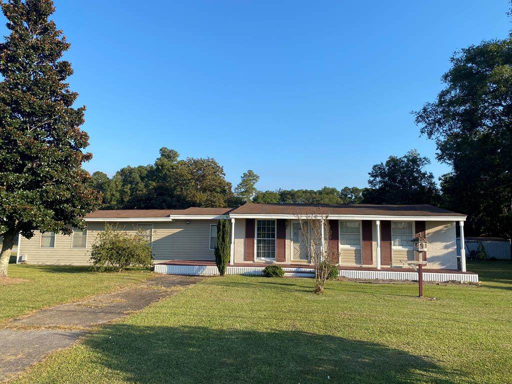 1590 Brentwood Dr. - Photo 1