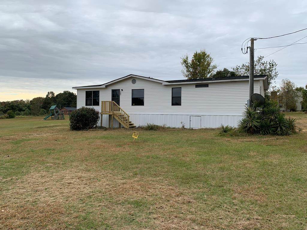 182 Highpoint Circle - Photo 1