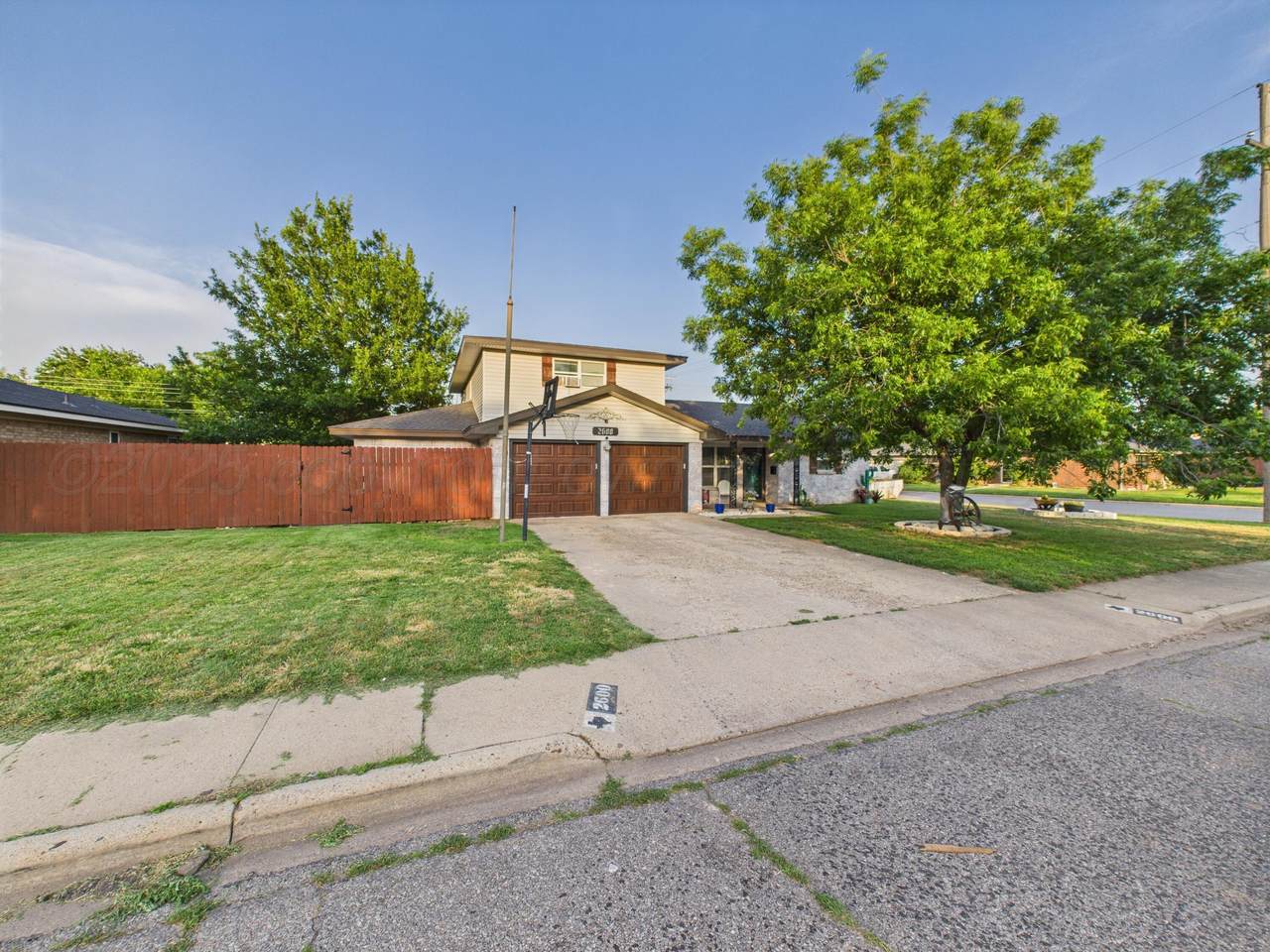 2600 Comanche Trl - Photo 1