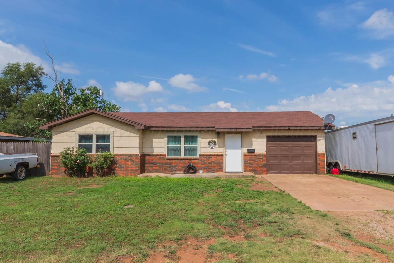 707 Arkansas St - Photo 1