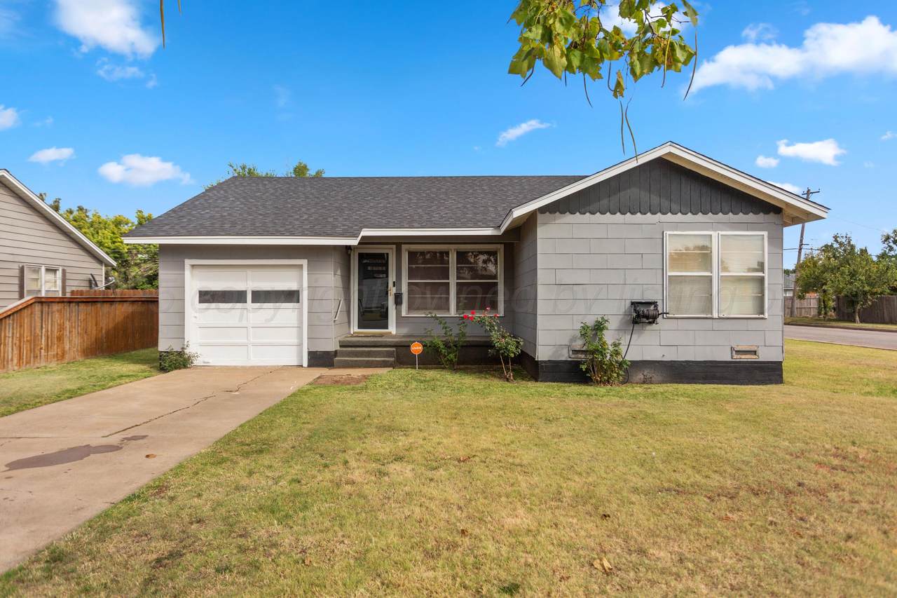 2100 Williston St - Photo 1