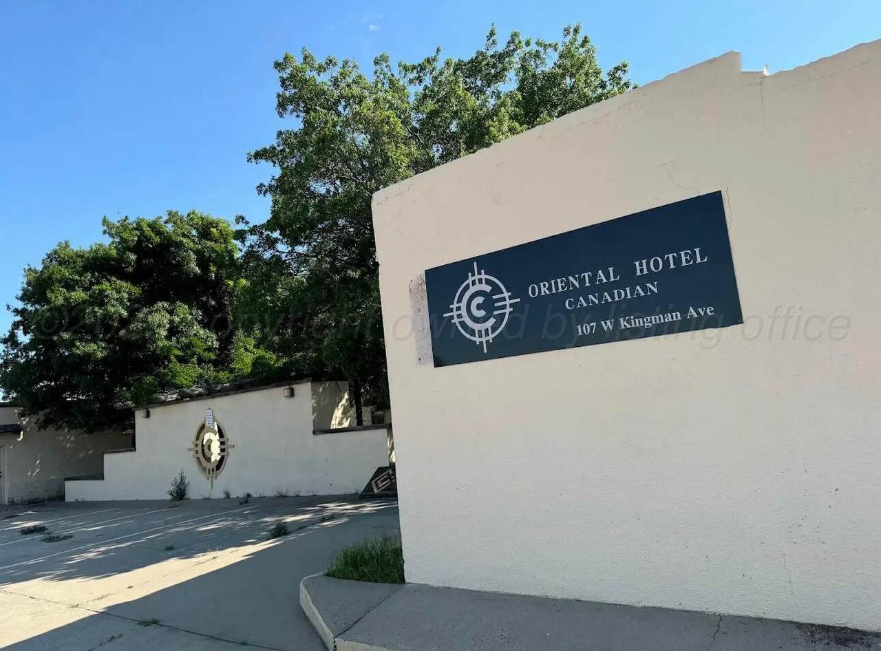 107 Kingman Ave - Photo 1