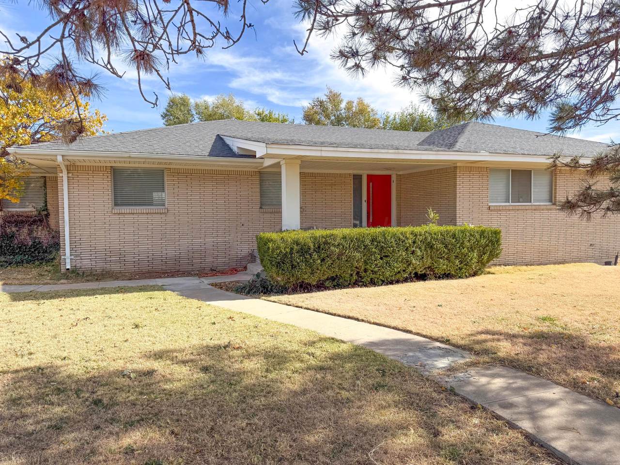 2216 Charles St - Photo 1