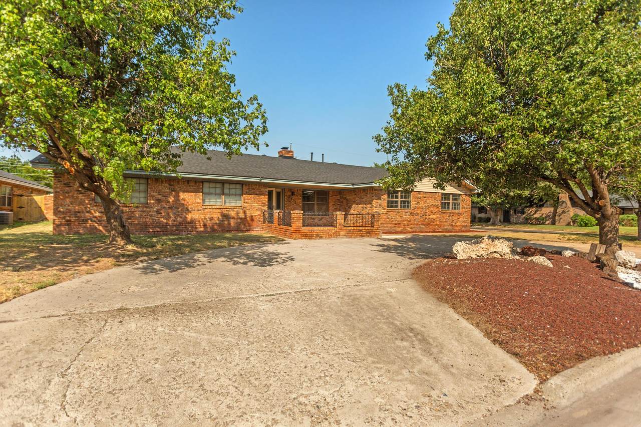 2373 Beech Ln - Photo 1