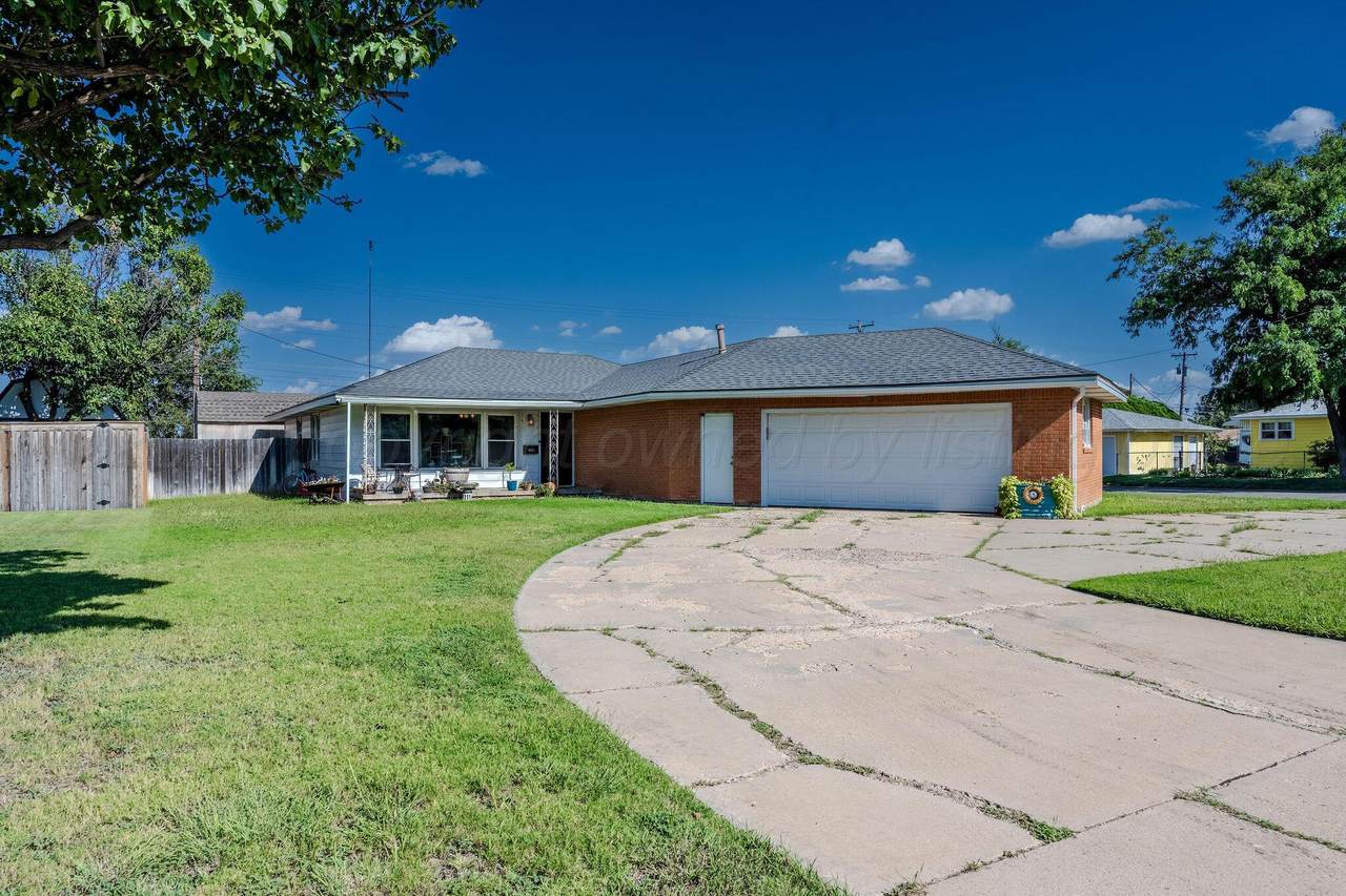 2100 Christine St - Photo 1