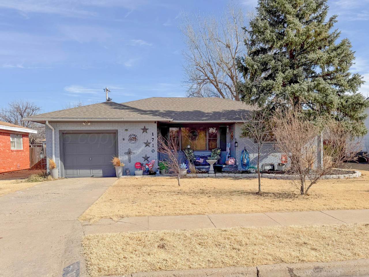 1710 Beech Ln - Photo 1