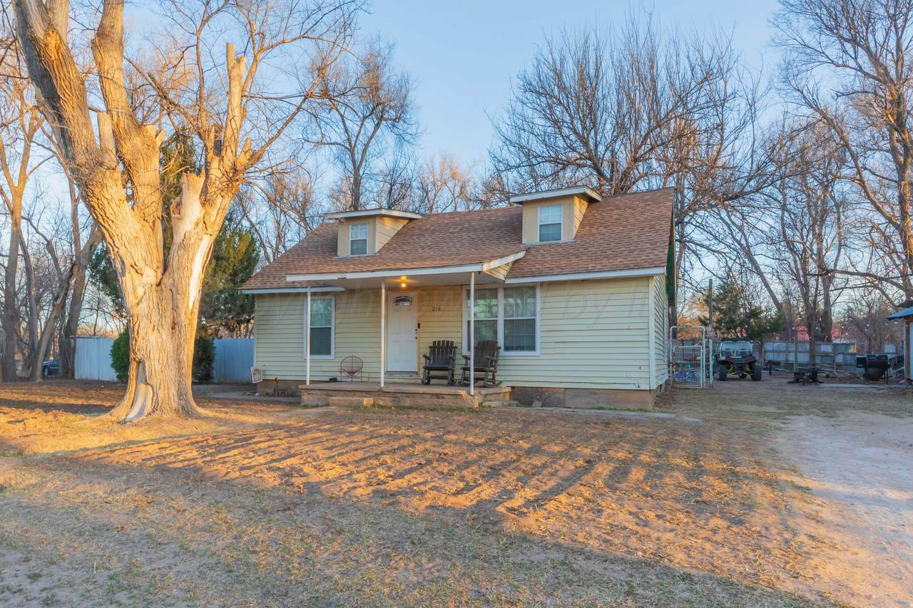216 5th St - Photo 1