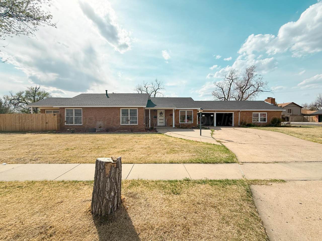 1615 Russell St - Photo 1