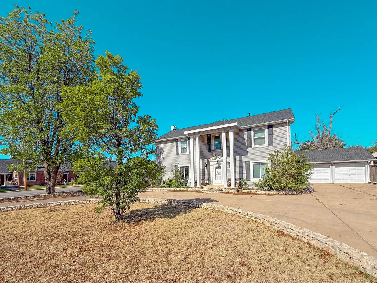 1301 Mary Ellen St - Photo 1