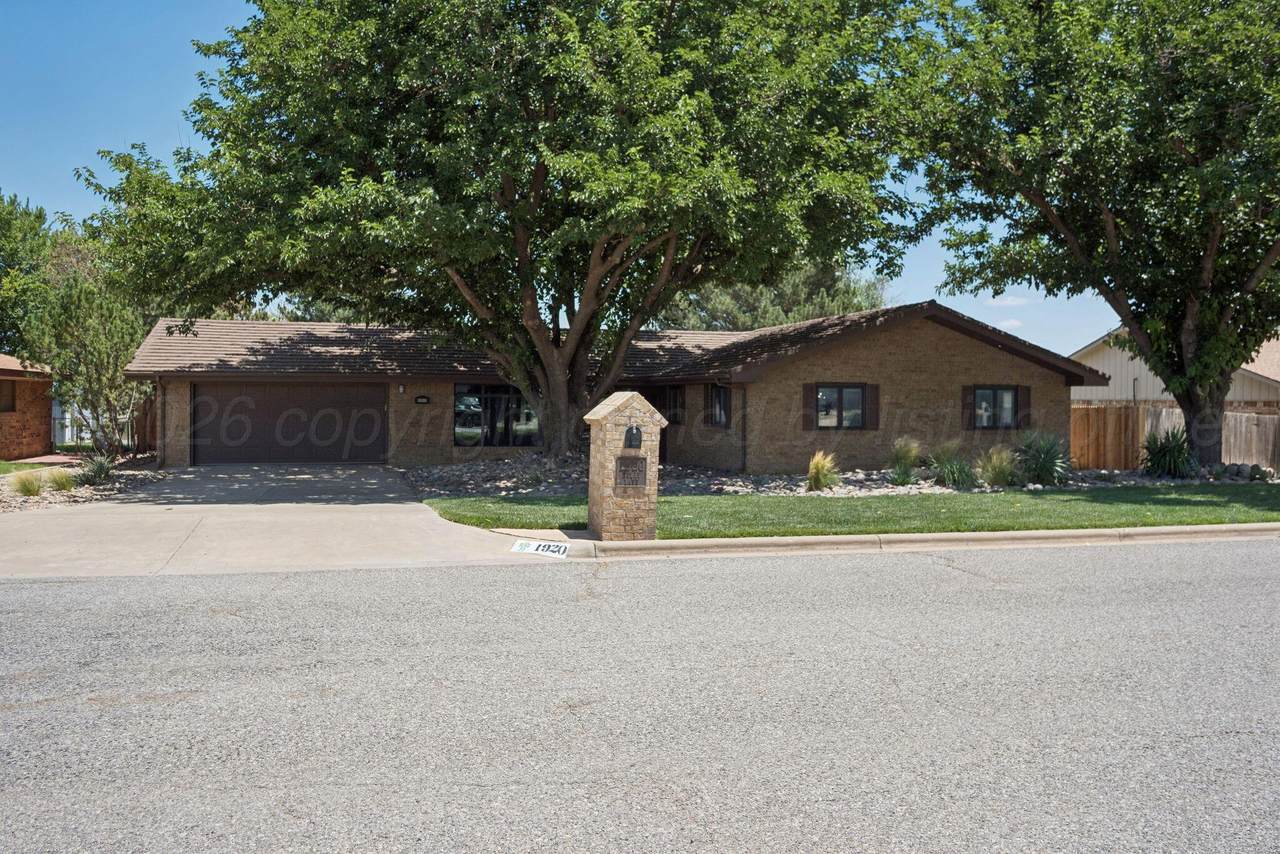 1920 Holly Ln - Photo 1