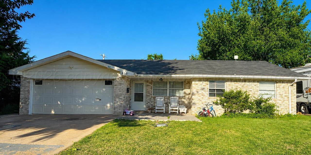 812 Wells St - Photo 1