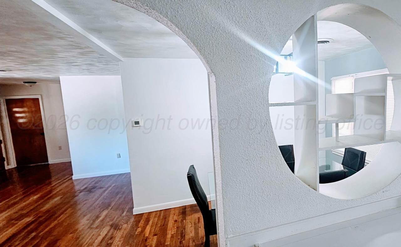 1615 Williston St - Photo 1