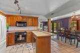 2106 Mary-Ellen St - Photo 13