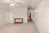 1943 Grape Ln - Photo 14