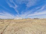 1445 Barnes St - Photo 5