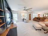 2112 Mary-Ellen St - Photo 11