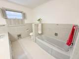 2112 Mary-Ellen St - Photo 17