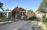 516 Nelson St - Photo 2