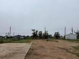 832 Cuyler St - Photo 4