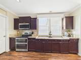 816 Maple - Photo 7