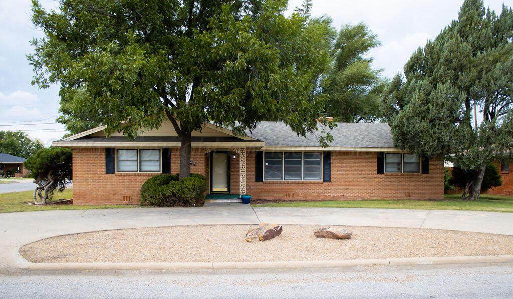 2501 Christine St - Photo 1