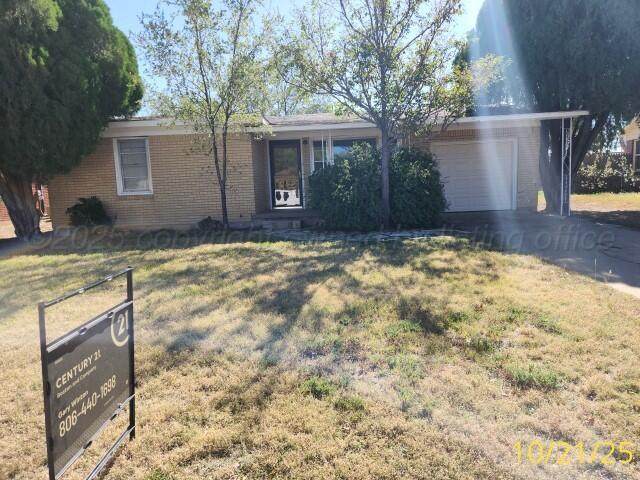 1609 35th Ave - Photo 1