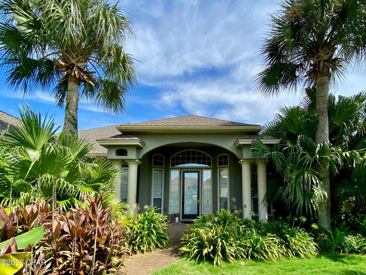 108 Palm Bay Boulevard - Photo 1