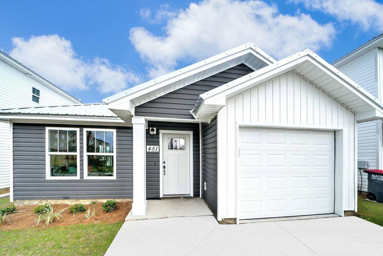 447 Raven Lane - Photo 1